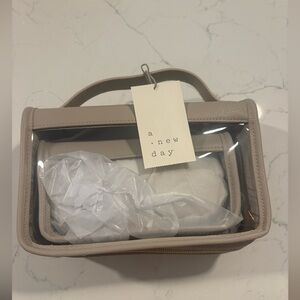 NWT A New Day Beige Transparent Women's Makeup Bag Set (set of 2) 💛